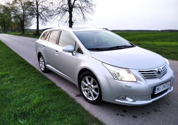 Toyota Avensis cena 27400 przebieg: 305000, rok produkcji 2011 z Garwolin małe 466